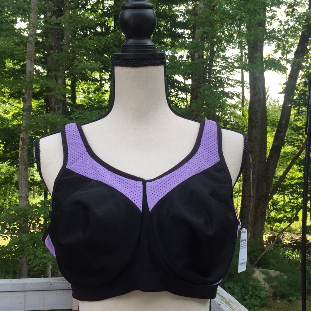 High Impact underwire sports bra 42B